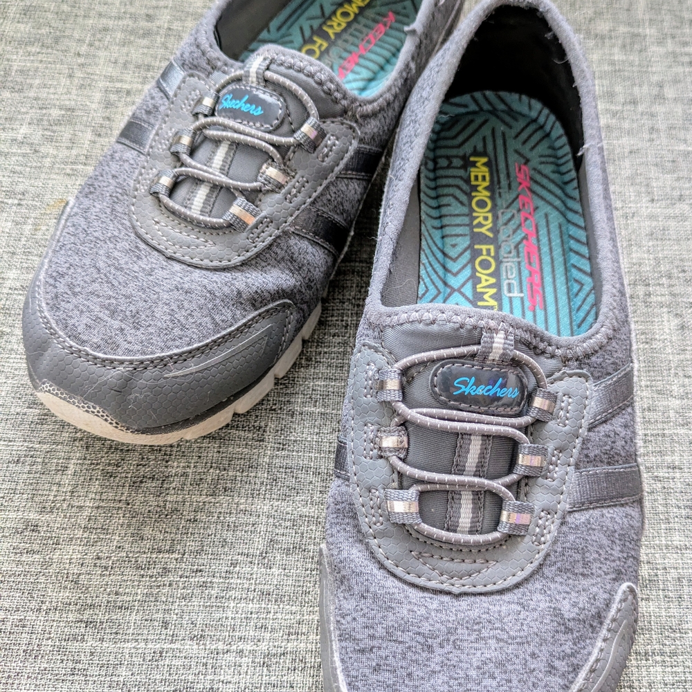 5 For $20 Skechers Gray Memory Foam Sneakers Size 6.5